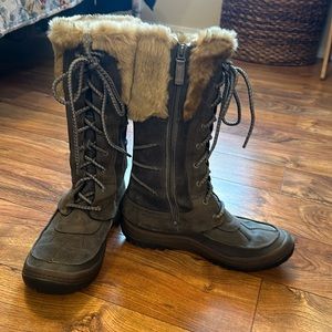 Merrell tall boots with the fur